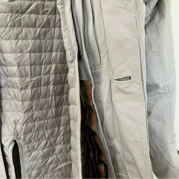 NWOT Eddie Bauer light grey down liner plaid lining jacket - Picture 4 of 11